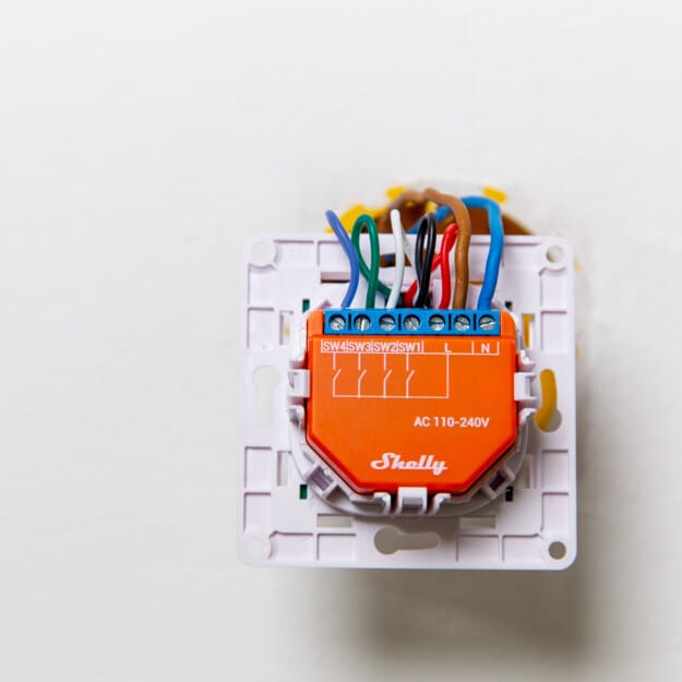 Shelly Wall switch 4 + Shelly Plus i4 White (02)